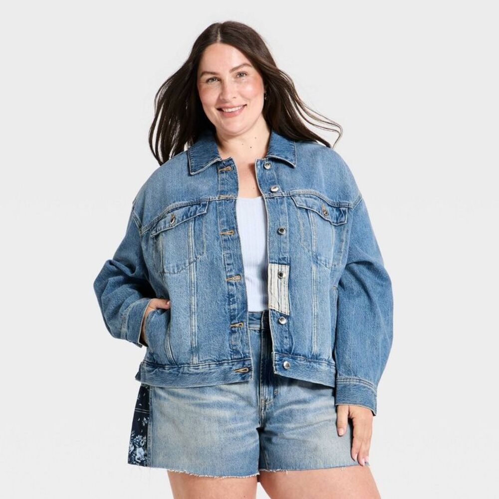 Women's Bandana Print Denim Jacket - Universal Thread Medium Wash XXL